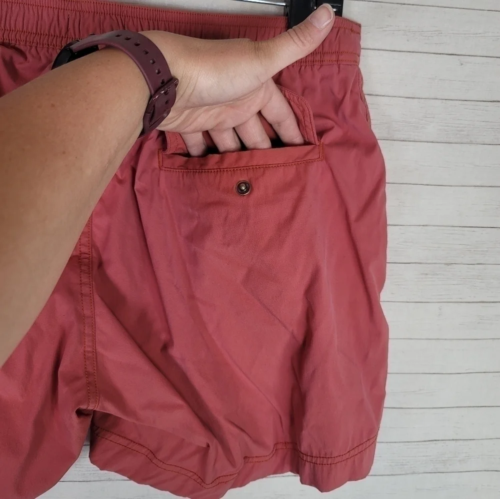 ONIA CALDER 6E SWIM TRUNKS IN BURNT RED, sz MEDIUM